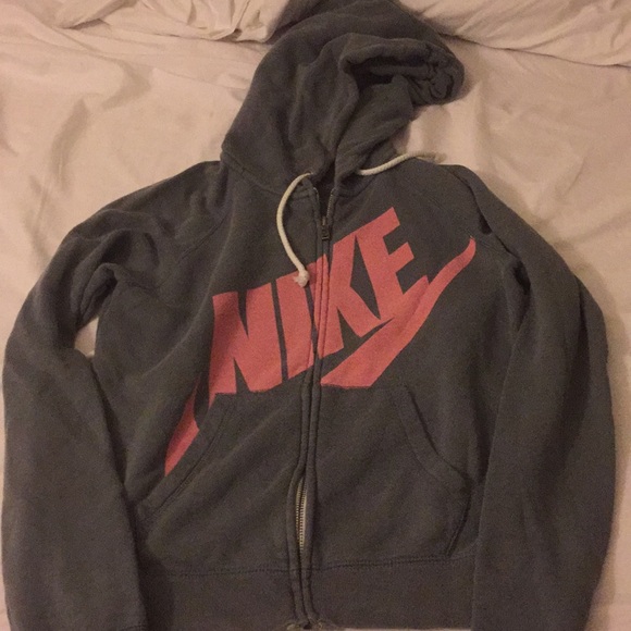 Nike Sweaters - Nike hoodie